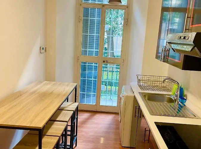 Appartement Parisa House *