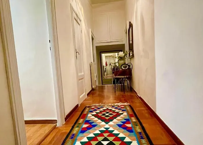 Parisa House * Rome